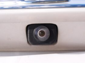 
									TOYOTA Celsior eR Specifications Pearl White 2005′ CFJB full								