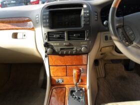 
									TOYOTA Celsior eR Specifications Pearl White 2005′ CFJB full								