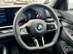 
									BMW 5 Series 523i M Sport White 2024′ KLDH full								