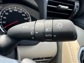 
									TOYOTA Land Cruiser Wagon 3.5 ZX 7 Passengers* Pearl White 2023′ KP4B full								