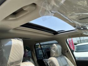 
									TOYOTA Land Cruiser Wagon 3.5 ZX 7 Passengers* Pearl White 2023′ KP4B full								