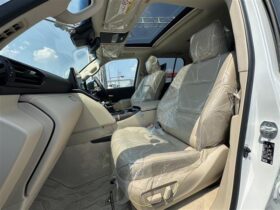 
									TOYOTA Land Cruiser Wagon 3.5 ZX 7 Passengers* Pearl White 2023′ KP4B full								