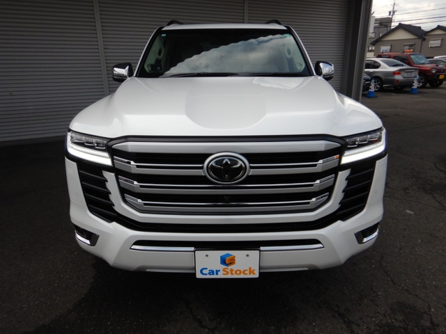 TOYOTA Land Cruiser Wagon 3.5 ZX 4WD Pearl White 2024′ MU29