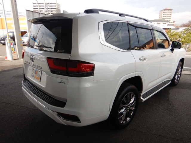 TOYOTA Land Cruiser Wagon 3.5 ZX 4WD Pearl White 2024′ MU29