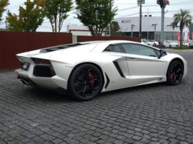 
									Lamborghini Aventador LP700-4 Pearl White 2011′ YQ44 full								