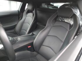 
									Lamborghini Aventador LP700-4 Pearl White 2011′ YQ44 full								