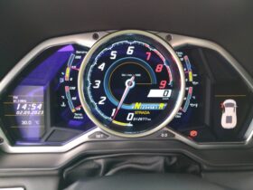 
									Lamborghini Aventador LP700-4 Pearl White 2011′ YQ44 full								