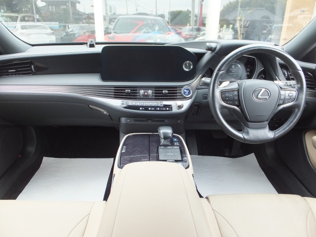 Lexus LS I Package Navy Blue 2020′ 15STE