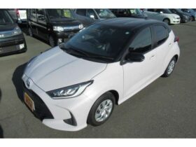 
									TOYOTA Yaris G Black/Pink 2020′ 18752 full								