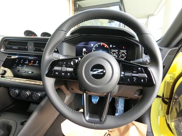 NISSAN Fairlady Z 3.0 version ST Yellow 2024′ 1CJZY