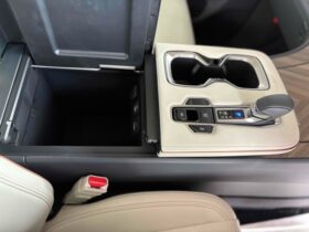 
									Lexus LM Version L Black 2025′ 1GIIP full								