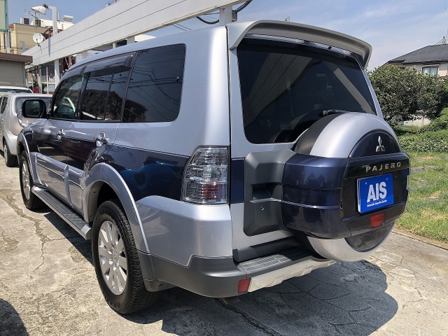 MITSUBISHI Pajero Super Exceeded Silver/Navy Blue 2006′ 1P34Y