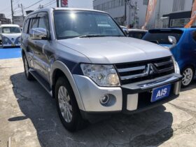 
									MITSUBISHI Pajero Super Exceeded Silver/Navy Blue 2006′ 1P34Y full								
