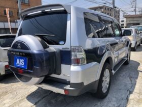 
									MITSUBISHI Pajero Super Exceeded Silver/Navy Blue 2006′ 1P34Y full								