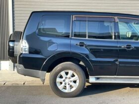 
									MITSUBISHI Pajero 3.0 Long Exceed 4WD Black 2009′ 1Q5P1 full								