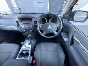 
									MITSUBISHI Pajero 3.0 Long Exceed 4WD Black 2009′ 1Q5P1 full								