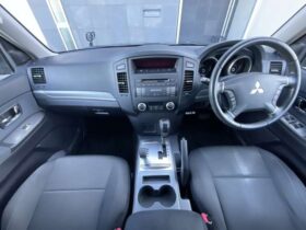 
									MITSUBISHI Pajero 3.0 Long Exceed 4WD Black 2009′ 1Q5P1 full								