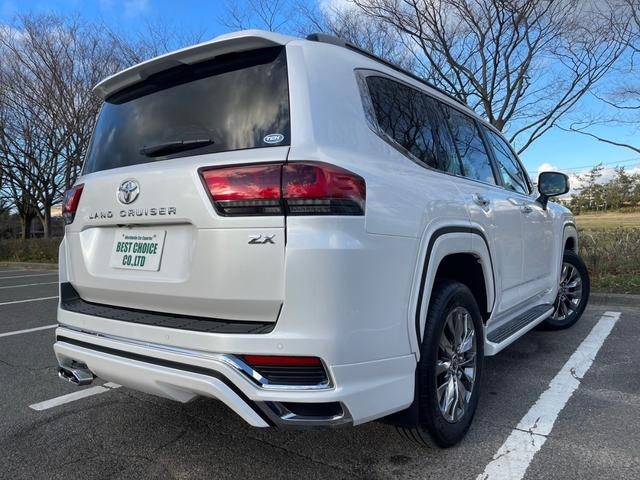 TOYOTA Land Cruiser Wagon 3.5 ZX 4WD Pearl White 2024′ 1TP9O