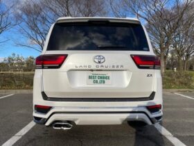 
									TOYOTA Land Cruiser Wagon 3.5 ZX 4WD Pearl White 2024′ 1TP9O full								