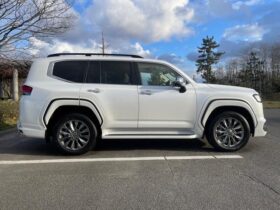 
									TOYOTA Land Cruiser Wagon 3.5 ZX 4WD Pearl White 2024′ 1TP9O full								