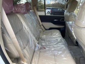
									TOYOTA Land Cruiser Wagon 3.5 ZX 4WD Pearl White 2024′ 1TP9O full								