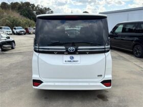 
									TOYOTA Voxy 1.8HV S-Z Pure 10.5 Navigation Pearl White 2024′ 1VVEQ full								
