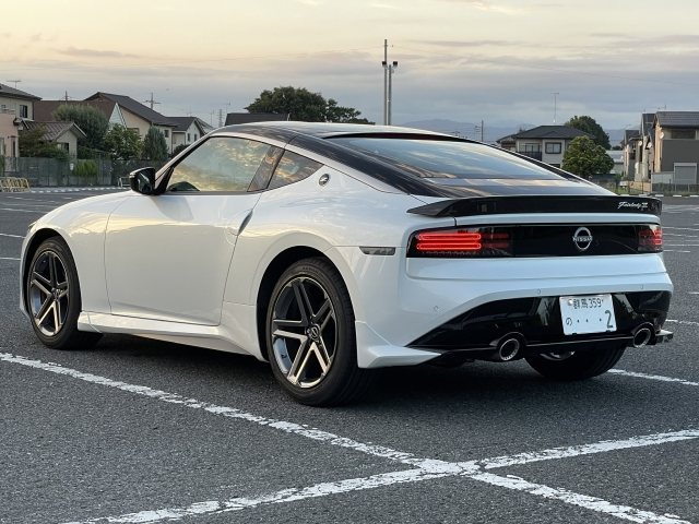 NISSAN Fairlady Z Base Grade Pearl White 2024′ 20G10