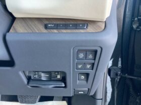 
									Lexus LM Executive   Unused Black 2024′ 25L96 full								