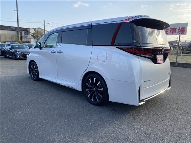 TOYOTA Vellfire Executive Lounge Pearl White 2024′ 2F5EY
