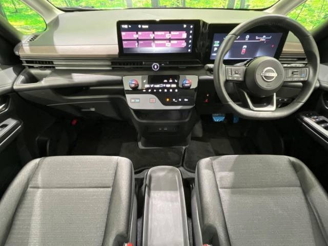 NISSAN Serena e-POWER Highway Star V Pearl White 2023′ 2OGCI