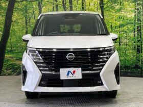 
									NISSAN Serena e-POWER Highway Star V Pearl White 2023′ 2OGCI full								