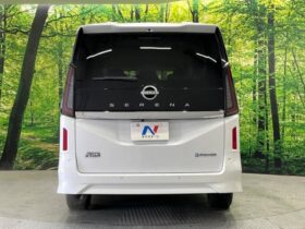 
									NISSAN Serena e-POWER Highway Star V Pearl White 2023′ 2OGCI full								