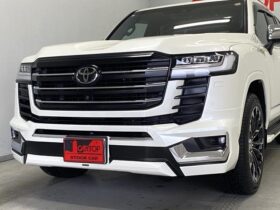 
									TOYOTA Land Cruiser Wagon VX Pearl White 2024′ 2PVQV full								