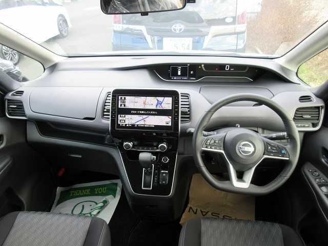NISSAN Serena Highway Star V Pearl White 2019′ 2YFRG