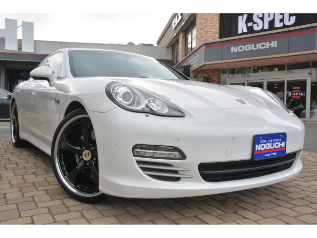 Porsche Panamera 4S White 2010′ 3GQRL
