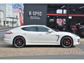
									Porsche Panamera 4S White 2010′ 3GQRL full								