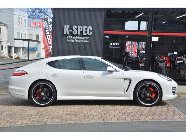 Porsche Panamera 4S White 2010′ 3GQRL
