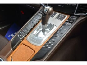 
									Porsche Panamera 4S White 2010′ 3GQRL full								