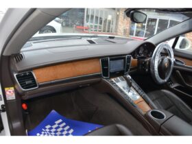 
									Porsche Panamera 4S White 2010′ 3GQRL full								
