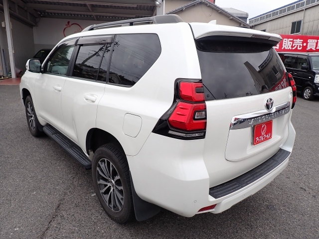 TOYOTA Land Cruiser Prado TX L Package Sunroof 7 Seater Pearl White 2021′ 3LO9N