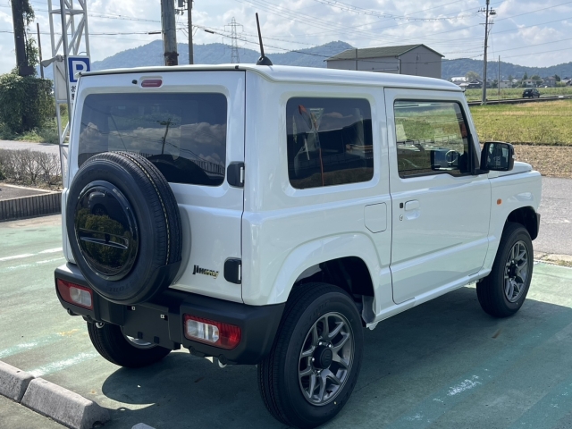 SUZUKI Jimny XC Pearl White 2025′ 3LOBU