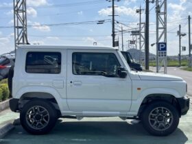 
									SUZUKI Jimny XC Pearl White 2025′ 3LOBU full								