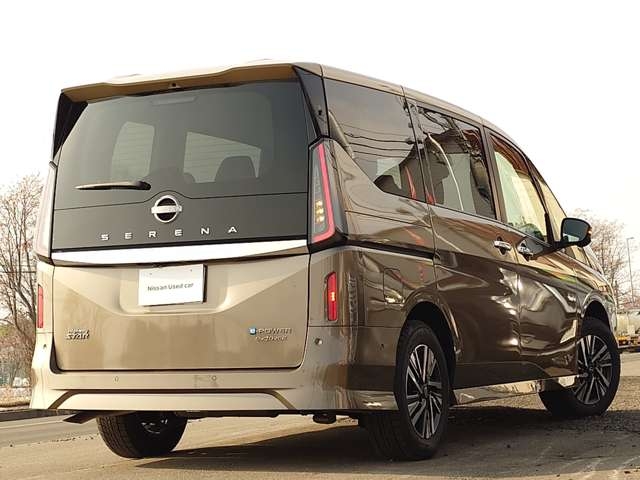 NISSAN Serena e-4ORCE Highway Star V Brown 2024′ 3LWYV