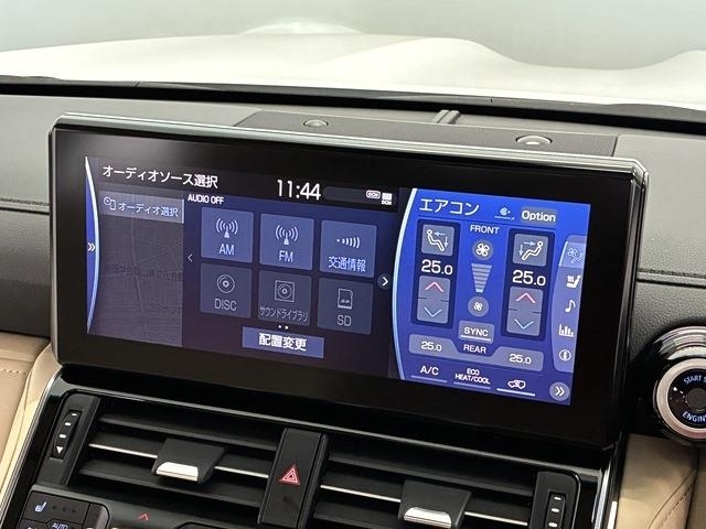 TOYOTA Land Cruiser Wagon ZX Pearl White 2024′ 3M0EQ