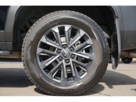 
									TOYOTA Land Cruiser Wagon ZX Cold Weather Specification JBL Audio Black 2024′ 3MBD4 full								
