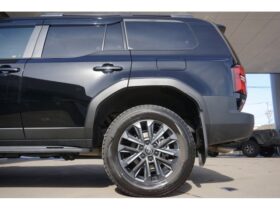 
									TOYOTA Land Cruiser Wagon ZX Cold Weather Specification JBL Audio Black 2024′ 3MBD4 full								