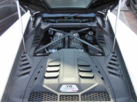 
									Lamborghini Huracan EVO White 2021′ 3NTEV full								