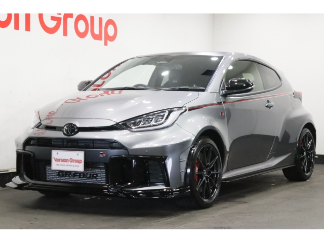TOYOTA Yaris RZ High Performance Gray 2024′ 3NTG9
