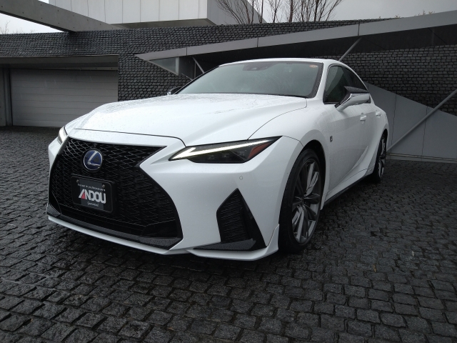 Lexus IS F Sports Pearl White 2021′ 3NTN3