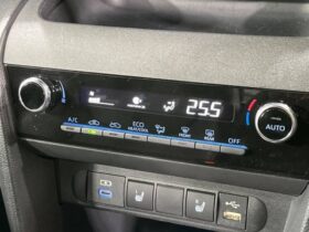 
									TOYOTA Yaris Cross Z Pearl White 2023′ 3T6B4 full								
